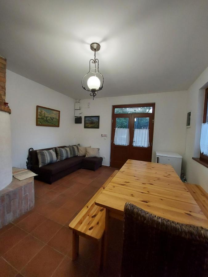 Akacos Tanya Es Vendeghaz Hotel Marok Bagian luar foto