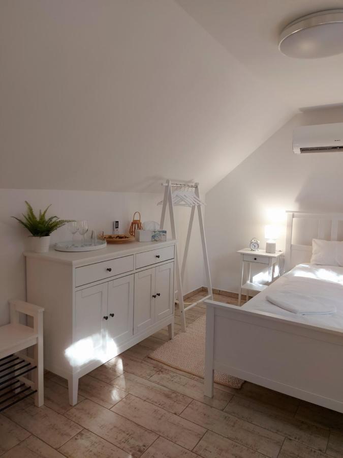 Akacos Tanya Es Vendeghaz Hotel Marok Bagian luar foto