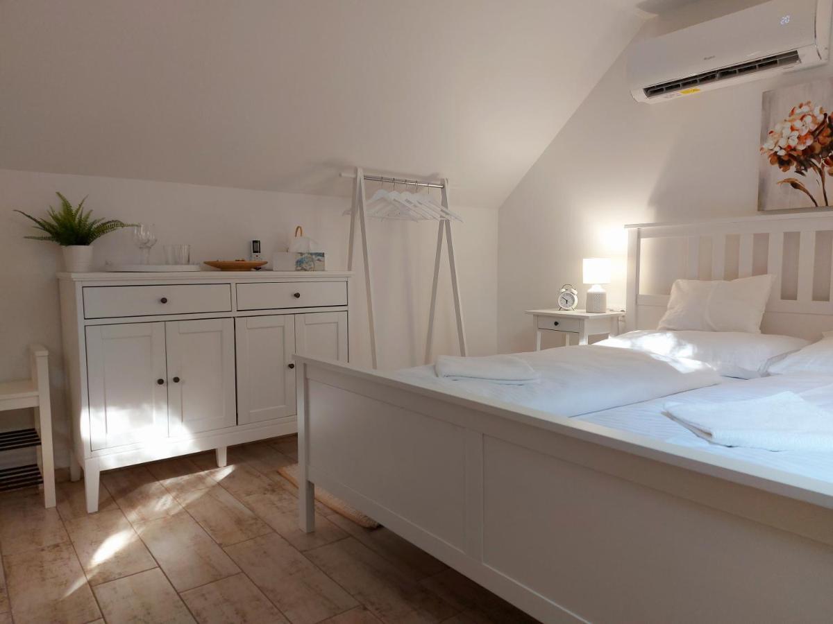 Akacos Tanya Es Vendeghaz Hotel Marok Bagian luar foto
