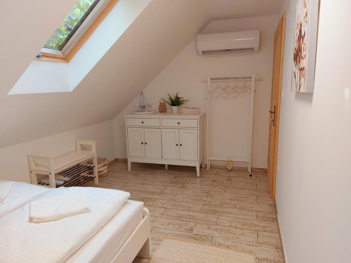 Akacos Tanya Es Vendeghaz Hotel Marok Bagian luar foto